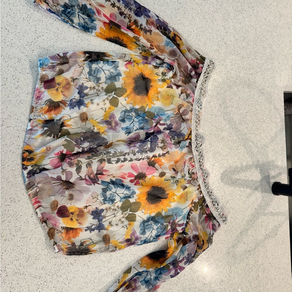 Boston Proper Floral Women's Top with Lace Trim & rhinestones